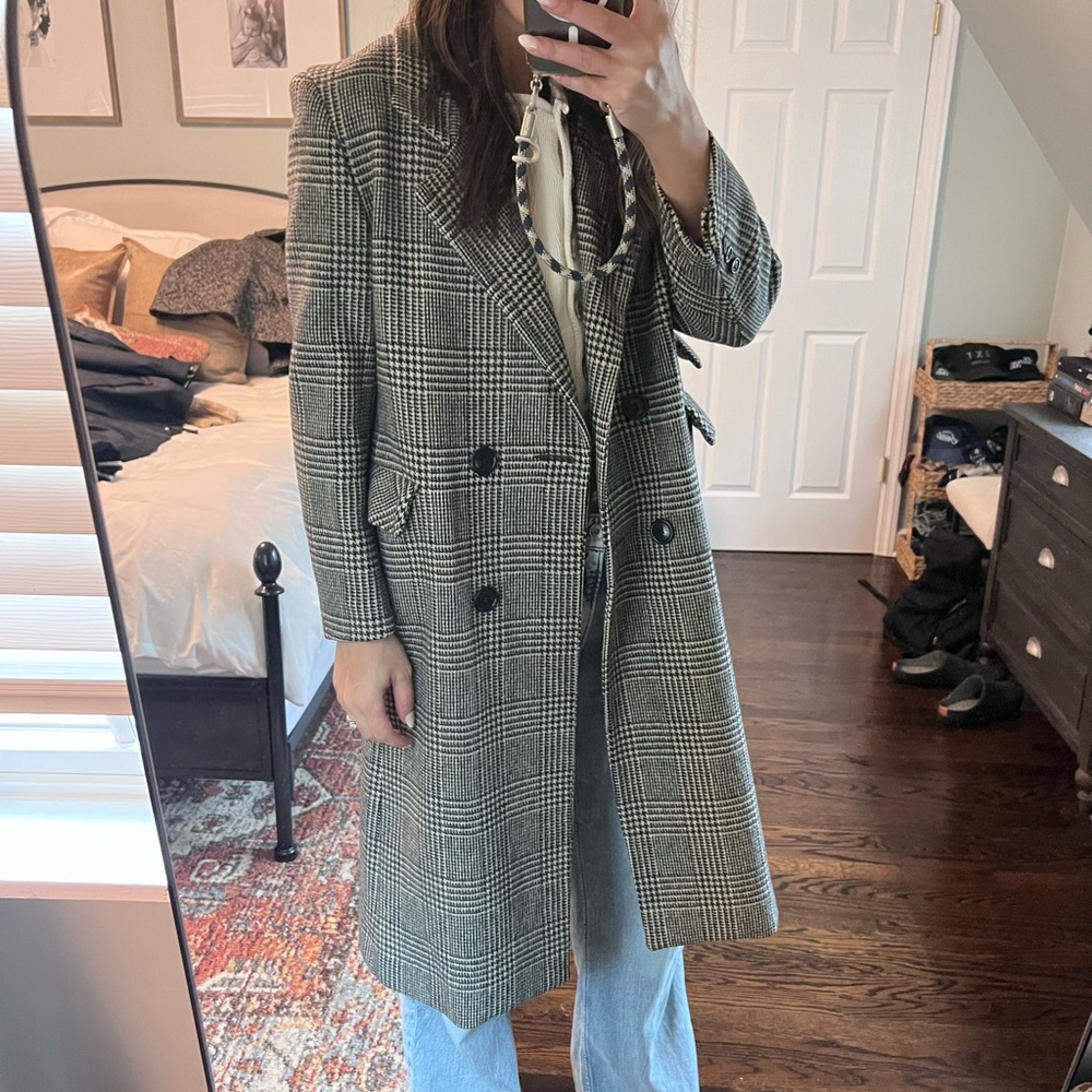 Vintage Women's wool houndstooth glen plaid black and white Coat